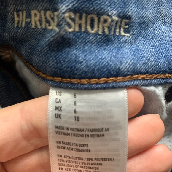 American eagle blue jean shorts size 6 - Picture 3 of 3